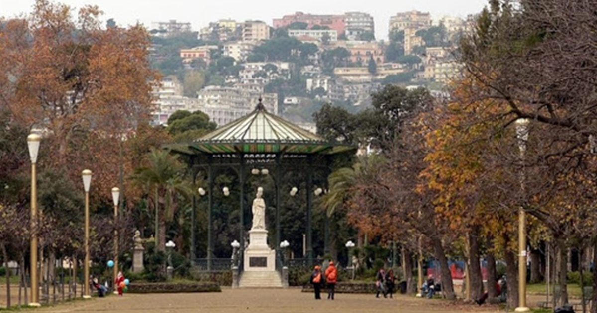 Tour villa comunale di Napoli